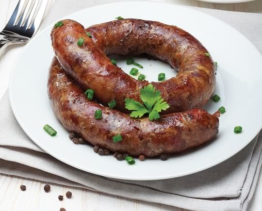 With the right equipment and ingredients, a pinch of perseverance, and a big dollop of humour, you can make your own sausages.