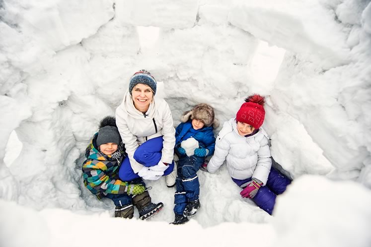 Snow forts are perennial boredom-busters. Photo by Imgorthand / Istockphoto.