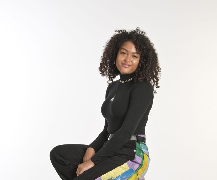 Fashion Eye: Rowenna James, 17, Orangeville. Photo by Pete Paterson.