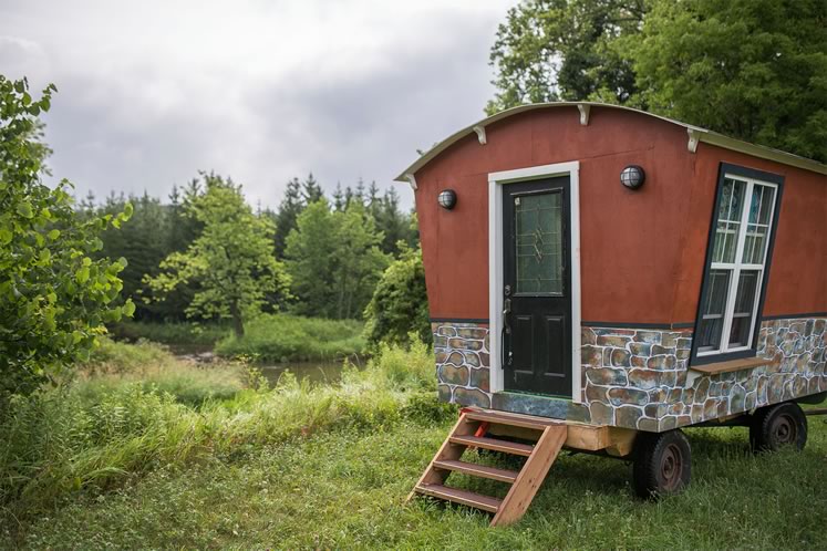 The caravan serves as sleeping quarters for visitors to the farm and a rental bunkie for neighbours in the village of Inglewood. Photo by James MacDonald.